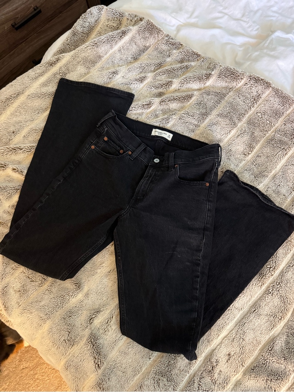 Mid Rise Boot Cut Jean - Picture 5 of 7